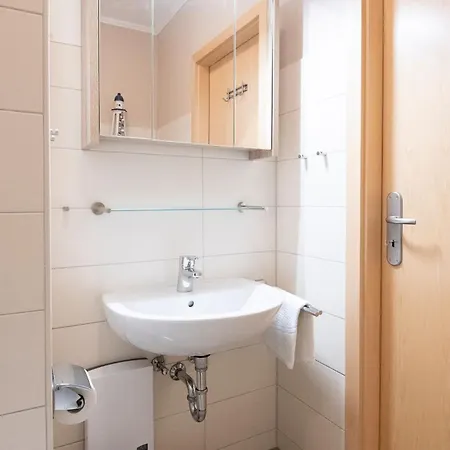 Apartment Hamburger Strasse 11 9 *